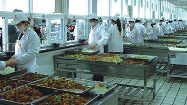 要怎么樣選擇適合的惠州飯?zhí)贸邪?></div>
                                   <h3>要怎么樣選擇適合的惠州飯?zhí)贸邪?/h3>
                                  <span>很多公司或者企事業(yè)單位都有自己的食堂，一方面為了員工們的身體健康考慮，另一個(gè)方面也是這些公司吸引員工的一個(gè)福利。近日很多企業(yè)、公司甚至是學(xué)校都將自己的食堂承包給...</span>
                                  <h4></h4>
                          </a>

                      </li>
                                        <li>
                          <a href=